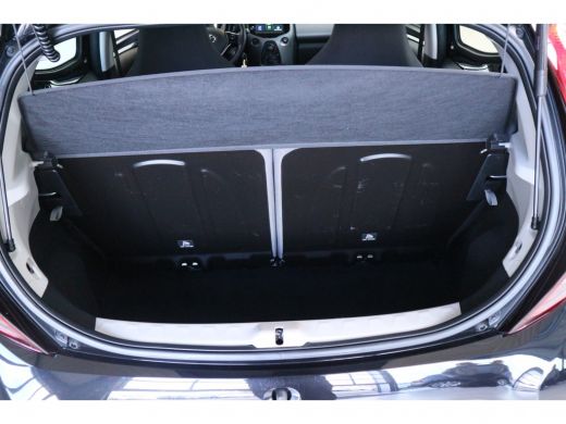 Toyota Aygo 1.0 VVT-i x-play | Apple carplay | Airco | Parkeer camera | LED dagrijverlichting | ActivLease financial lease