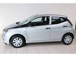 Toyota Aygo 1.0 VVT-i x-now | Airco | LED dagrijverlichting | Elektrische ramen |