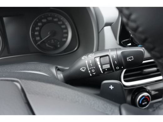 Hyundai Kona 1.6 GDI HEV Comfort | Navi | Achteruitrijcamera | Smart Cruise Control | 1.300 KG trekgewicht | ActivLease financial lease