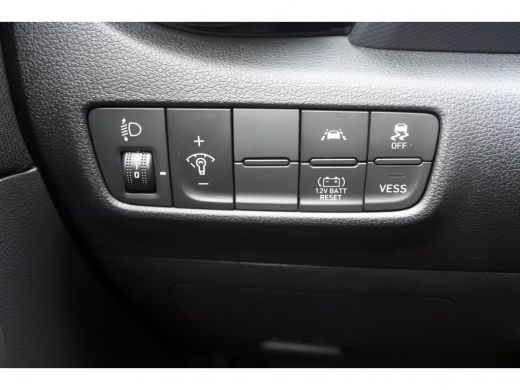 Hyundai Kona 1.6 GDI HEV Comfort | Navi | Achteruitrijcamera | Smart Cruise Control | 1.300 KG trekgewicht | ActivLease financial lease