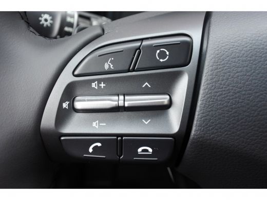 Hyundai Kona 1.6 GDI HEV Comfort | Navi | Achteruitrijcamera | Smart Cruise Control | 1.300 KG trekgewicht | ActivLease financial lease