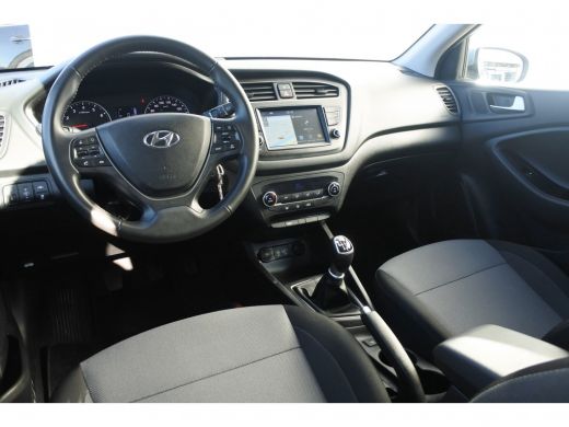 Hyundai i20 1.0 T-GDI Comfort | Navigatie Full Map | Cruise & Climate Controle | Parkeercamera | DAB+ |  Park... ActivLease financial lease