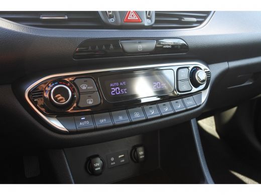 Hyundai i30 Wagon 1.4 T-GDI Premium | Climate Control | Cruise control | Stoel- en Stuur Verwarming | Trekhaa... ActivLease financial lease