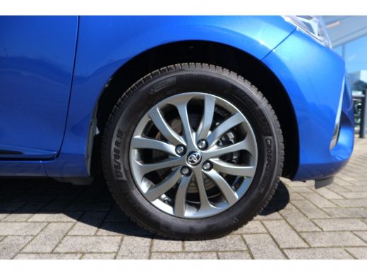 Toyota Yaris 1.5 Hybrid Bi-Tone | Rijklaar incl. 24 mnd garantie | ActivLease financial lease