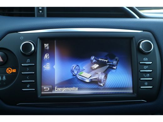 Toyota Yaris 1.5 Hybrid Bi-Tone | Rijklaar incl. 24 mnd garantie | ActivLease financial lease