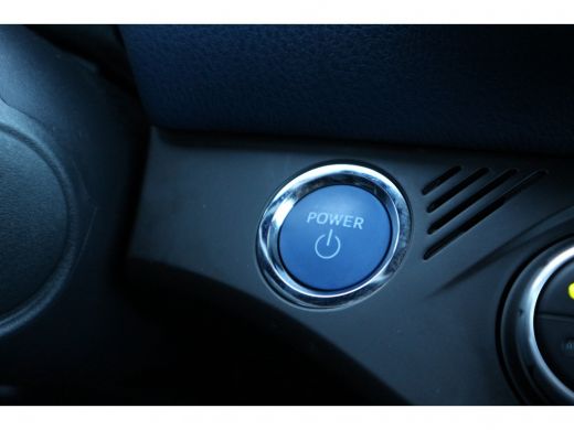 Toyota Yaris 1.5 Hybrid Bi-Tone | Rijklaar incl. 24 mnd garantie | ActivLease financial lease