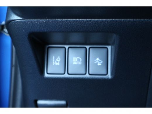 Toyota Yaris 1.5 Hybrid Bi-Tone | Rijklaar incl. 24 mnd garantie | ActivLease financial lease