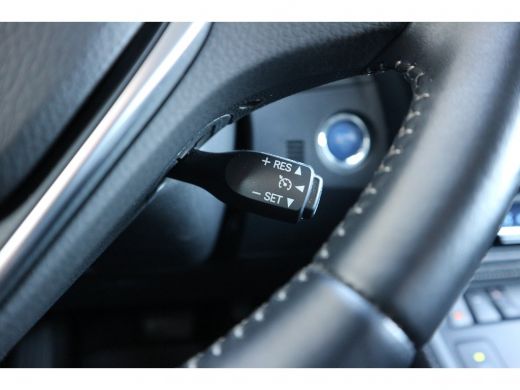 Toyota Auris 1.8 Hybrid Executive | Rijklaar 24 mnd garantie | ActivLease financial lease