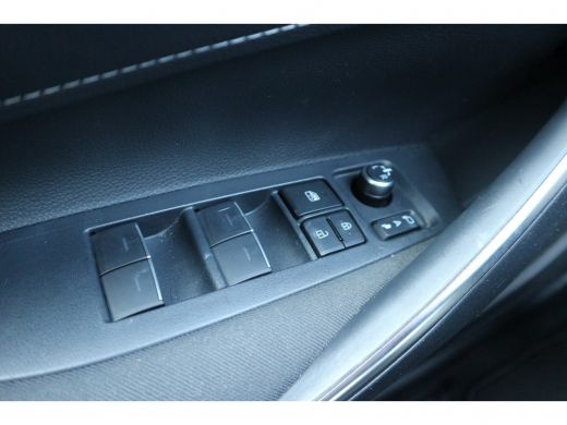 Toyota Corolla Touring Sports 2.0 Hybrid First Edition | Rijklaar incl. 24 mnd garantie | ActivLease financial lease