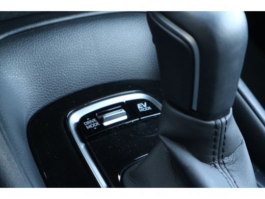 Toyota Corolla Touring Sports 2.0 Hybrid First Edition | Rijklaar incl. 24 mnd garantie | ActivLease financial lease