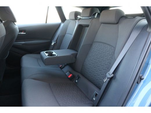 Toyota Corolla Touring Sports 2.0 Hybrid First Edition | Rijklaar incl. 24 mnd garantie | ActivLease financial lease
