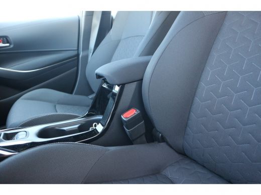 Toyota Corolla Touring Sports 2.0 Hybrid First Edition | Rijklaar incl. 24 mnd garantie | ActivLease financial lease