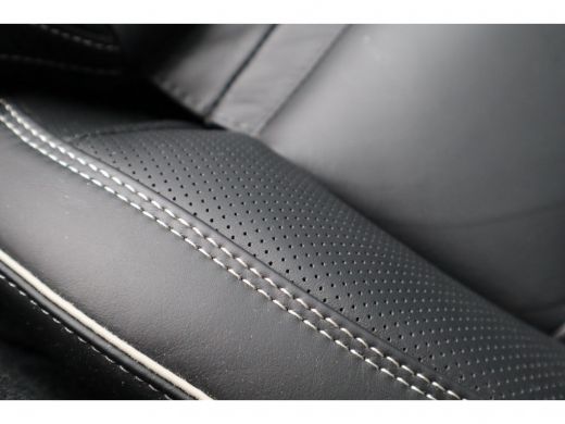 Volvo  V90 2.0 T4 Business Sport | Harman Kardon | 20'' Lichtmetalen velgen | Keyless Drive ActivLease financial lease