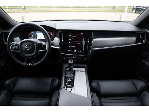 Volvo  V90 2.0 T4 Business Sport | Harman Kardon | 20'' Lichtmetalen velgen | Keyless Drive ActivLease financial lease