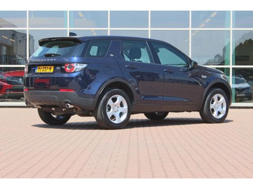 Land Rover Discovery Sport 2.0 eD4 E-Capability 150pk 2WD 5p. Pure LAND ROVER Discovery Sport 2.0 eD4 E-Capability 150pk 2WD... ActivLease financial lease