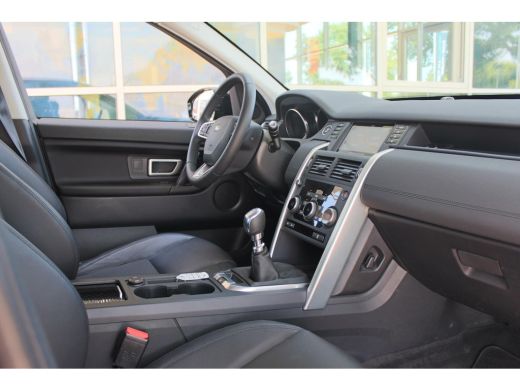 Land Rover Discovery Sport 2.0 eD4 E-Capability 150pk 2WD 5p. Pure LAND ROVER Discovery Sport 2.0 eD4 E-Capability 150pk 2WD... ActivLease financial lease
