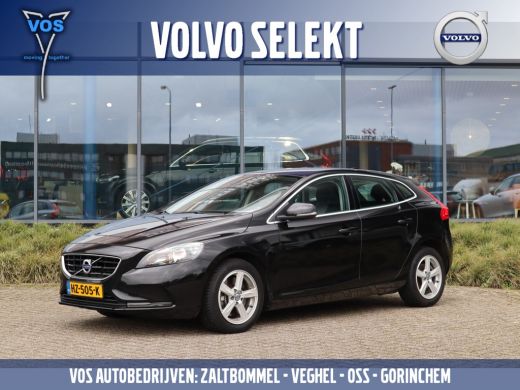 Volvo  V40 2.0 D2 Momentum Geartronic | Lederen bekleding |