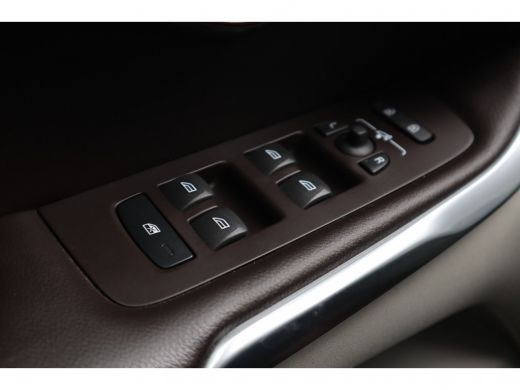 Volvo  V40 2.0 D2 Momentum Geartronic | Lederen bekleding | ActivLease financial lease