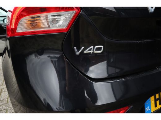 Volvo  V40 2.0 D2 Momentum Geartronic | Lederen bekleding | ActivLease financial lease