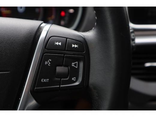 Volvo  V40 2.0 D2 Momentum Geartronic | Lederen bekleding | ActivLease financial lease