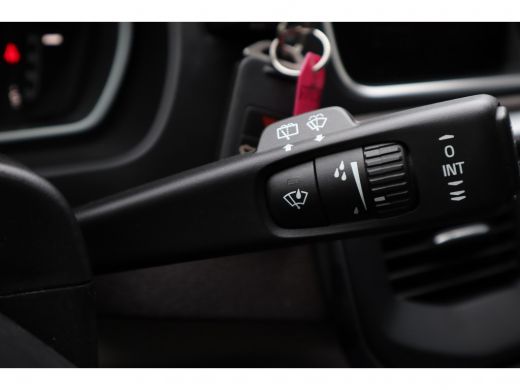 Volvo  V40 2.0 D2 Momentum Geartronic | Lederen bekleding | ActivLease financial lease