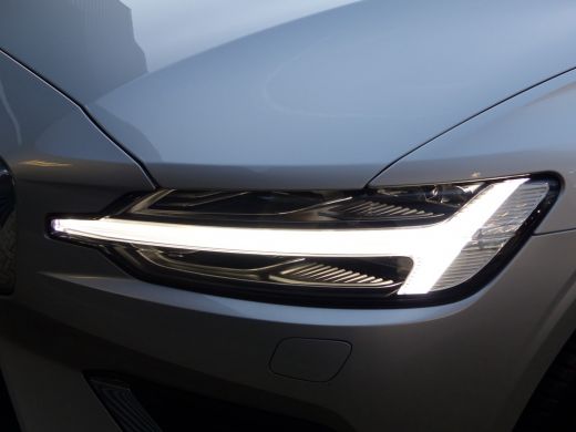 Volvo  V60 T5 Inscription | Keyless | Full LED | Adaptieve Cruise| Standkachel | Privacy Glass| ActivLease financial lease