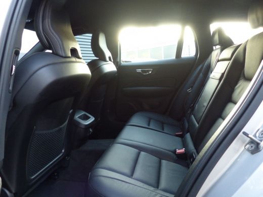Volvo  V60 T5 Inscription | Keyless | Full LED | Adaptieve Cruise| Standkachel | Privacy Glass| ActivLease financial lease