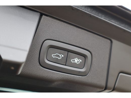 Volvo  XC60 2.0 B5 Business Pro | Parkeercamera | Elektrisch Verstelbare bestuurderstoel | Keyless Entry | DA... ActivLease financial lease