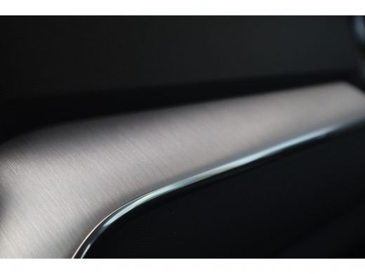 Volvo  XC60 2.0 B5 Business Pro | Parkeercamera | Elektrisch Verstelbare bestuurderstoel | Keyless Entry | DA... ActivLease financial lease