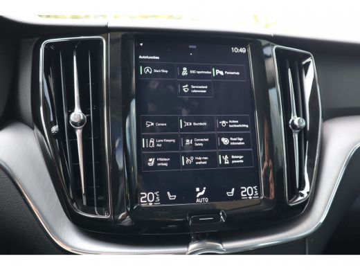 Volvo  XC60 2.0 B5 Business Pro | Parkeercamera | Elektrisch Verstelbare bestuurderstoel | Keyless Entry | DA... ActivLease financial lease