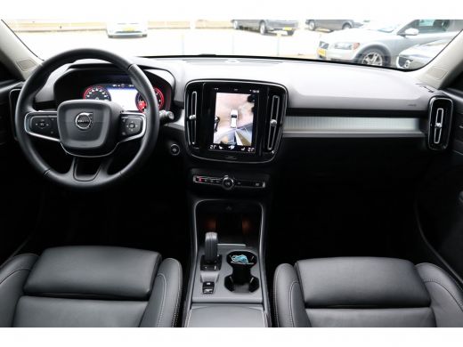 Volvo  XC40 2.0 D4 AWD Intro Edition | Elektrisch schuif- kanteldak | Harman Kardon | Alarmklasse 3 | Intelli... ActivLease financial lease