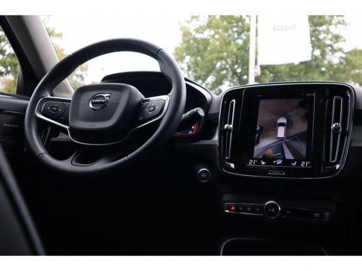 Volvo  XC40 2.0 D4 AWD Intro Edition | Elektrisch schuif- kanteldak | Harman Kardon | Alarmklasse 3 | Intelli... ActivLease financial lease