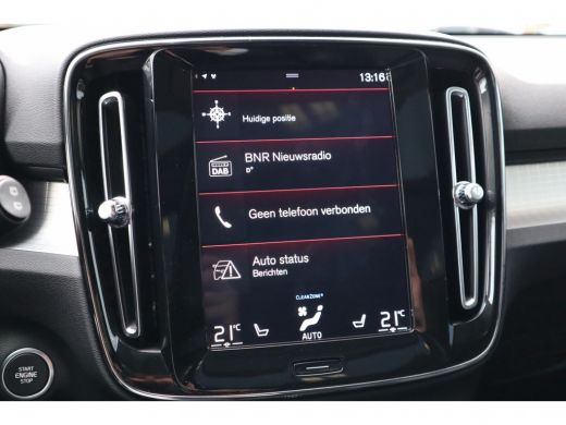 Volvo  XC40 2.0 D4 AWD Intro Edition | Elektrisch schuif- kanteldak | Harman Kardon | Alarmklasse 3 | Intelli... ActivLease financial lease