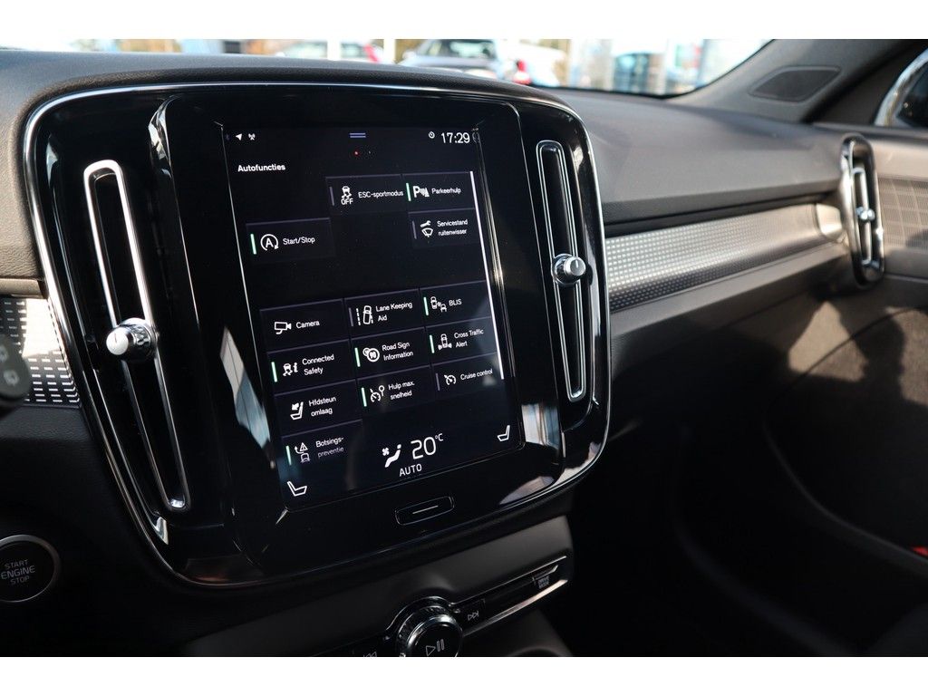 Volvo XC40 2.0 T4 RDesign Keyless entry Panorama Schuifdak