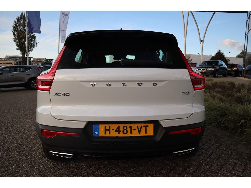 Volvo XC40 2.0 T4 RDesign Keyless entry Panorama Schuifdak