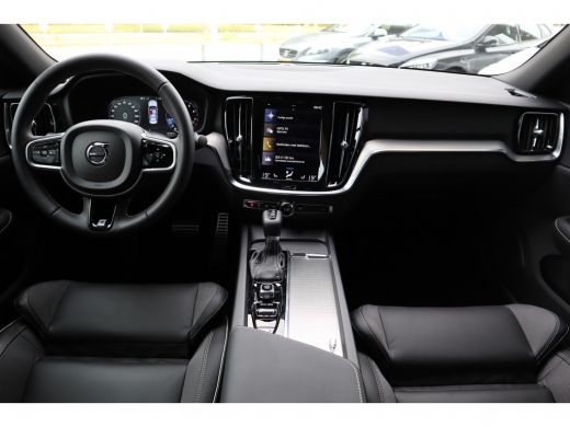 Volvo  S60 2.0 T4 R-Design | Polestar Engineered | Exterieur stylingpakket | Achteruitrijcamera ActivLease financial lease