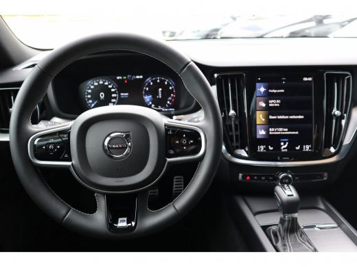 Volvo  S60 2.0 T4 R-Design | Polestar Engineered | Exterieur stylingpakket | Achteruitrijcamera ActivLease financial lease