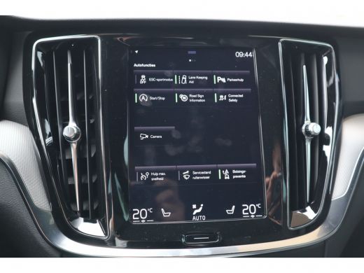 Volvo  S60 2.0 T4 R-Design | Polestar Engineered | Exterieur stylingpakket | Achteruitrijcamera ActivLease financial lease