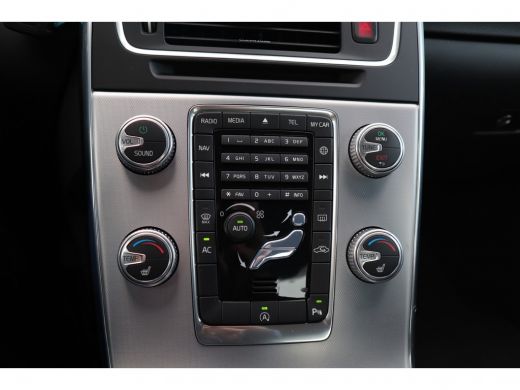 Volvo  S60 D3 Nordic+ | Sensus navigatie | 18'' lichtmetalen velgen | Xenon verlichting | Stoelverwarming . ActivLease financial lease