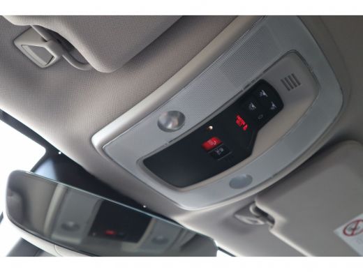 Volvo  S60 D3 Nordic+ | Sensus navigatie | 18'' lichtmetalen velgen | Xenon verlichting | Stoelverwarming . ActivLease financial lease