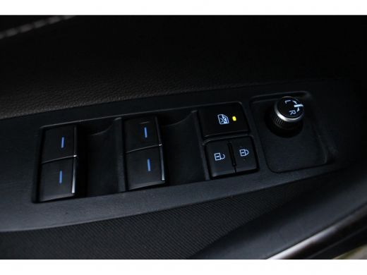Toyota Corolla 1.8 Hybrid Active | ActivLease financial lease