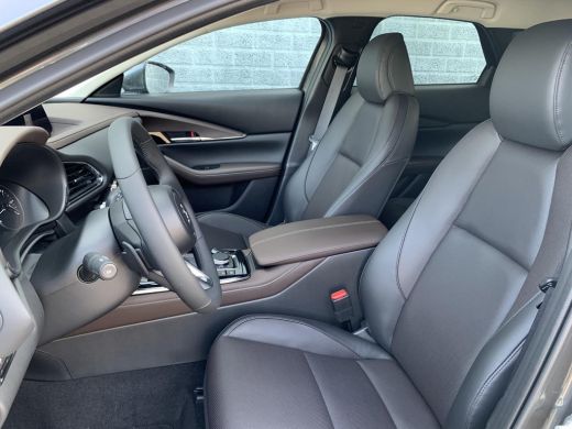 Mazda CX-30 2.0 e-SkyActiv-X Luxury | I-active sense | Schuifdak | Navigatie | Led verlichting | Bose audio |... ActivLease financial lease