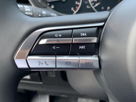 Mazda CX-30 2.0 e-SkyActiv-X Luxury | I-active sense | Schuifdak | Navigatie | Led verlichting | Bose audio |... ActivLease financial lease