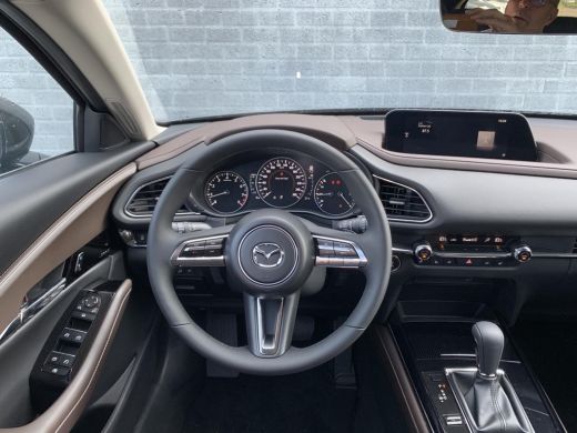 Mazda CX-30 2.0 e-SkyActiv-X Luxury | I-active sense | Schuifdak | Navigatie | Led verlichting | Bose audio |... ActivLease financial lease