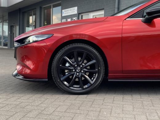 Mazda 3 2.0 E-SkyActiv-X 186 Luxury | Sport-pakket | Schuif-kanteldak | Apple-carplay | 360gr camera | ActivLease financial lease
