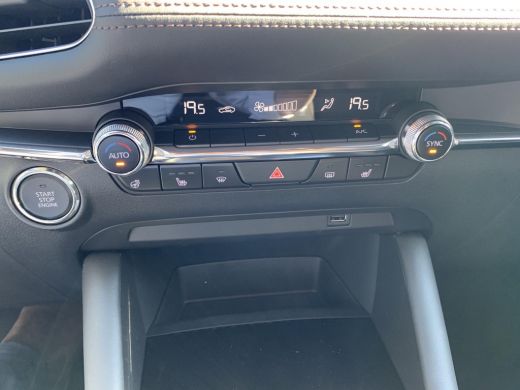 Mazda 3 2.0 E-SkyActiv-G 150 Sportive | Camera | Navigatie | Keyless | Apple Carplay | ActivLease financial lease