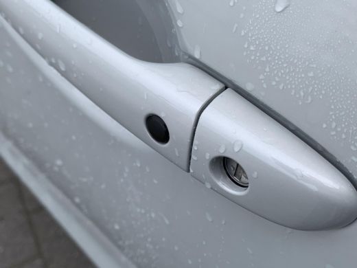Mazda 2 1.5 Skyactiv-G Luxury | I-Active sense | Navigatie | Airco (automatisch) | Cruise control | Achte... ActivLease financial lease