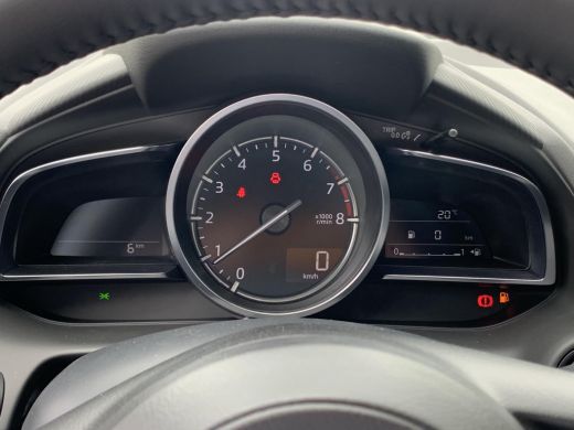 Mazda 2 1.5 Skyactiv-G Luxury | I-Active sense | Navigatie | Airco (automatisch) | Cruise control | Achte... ActivLease financial lease