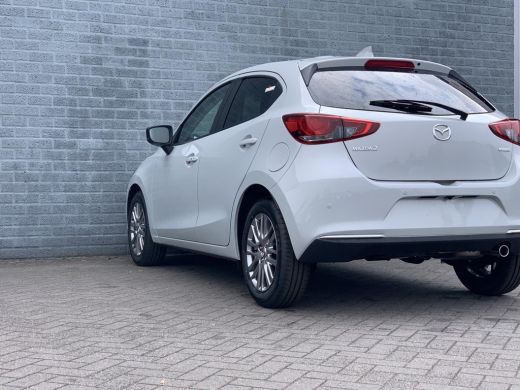 Mazda 2 1.5 Skyactiv-G Luxury | I-Active sense | Navigatie | Airco (automatisch) | Cruise control | Achte... ActivLease financial lease