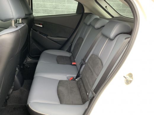 Mazda 2 1.5 Skyactiv-G Signature | Navigatie | Airco (automatisch) | Cruise control adaptive |  360 gr. c... ActivLease financial lease